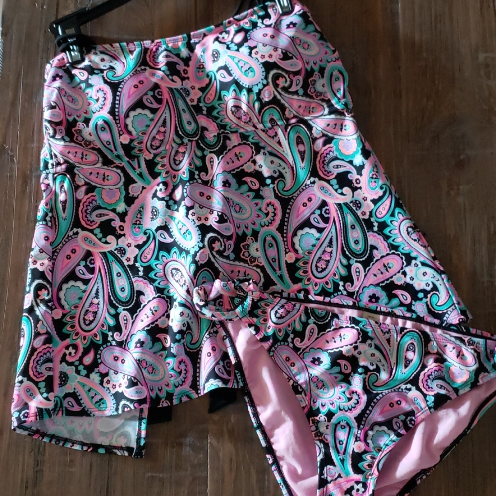 Arizona Jean's Size X-Large Bathingsuit